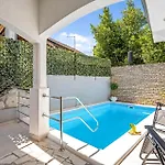 Stunning In Holiday home