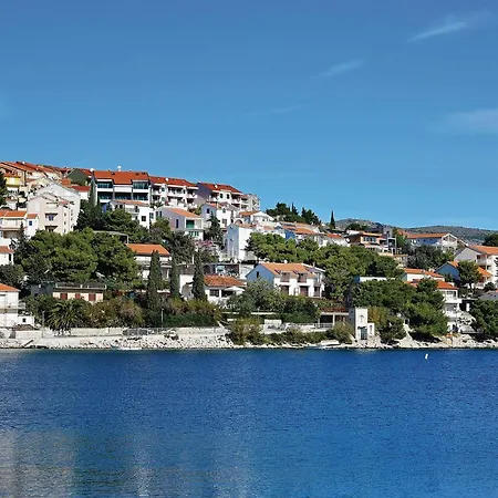 Holiday home Cozy In Rogoznica With Outdoor Swimming Pool *