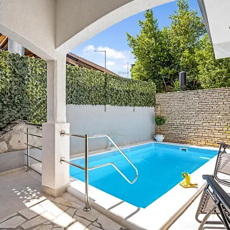 Stunning In Vikendica