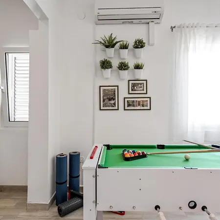 Cozy In Rogoznica With Outdoor Swimming Pool Holiday home