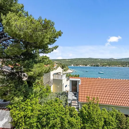 Holiday home Cozy In Rogoznica With Outdoor Swimming Pool *